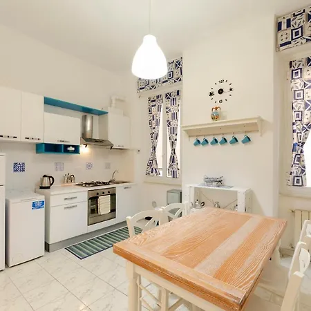 Altido Charming Apt For 4 In Historical Centre Of 公寓 *