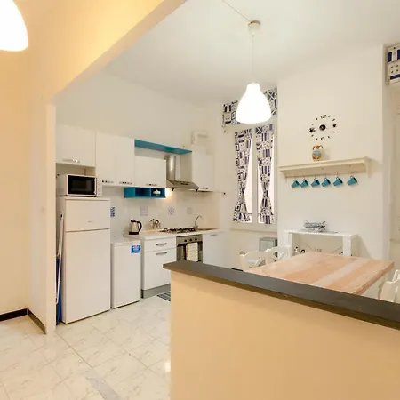公寓 Altido Charming Apt For 4 In Historical Centre Of *