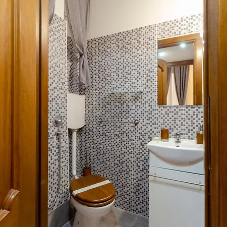 Altido Charming Apt For 4 In Historical Centre Of 公寓