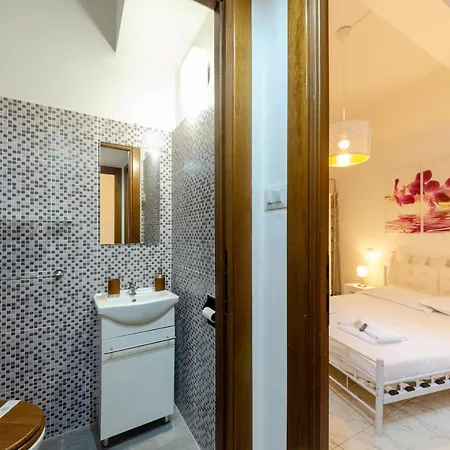 Altido Charming Apt For 4 In Historical Centre Of 公寓