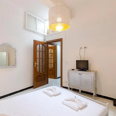 Altido Charming Apt For 4 In Historical Centre Of *